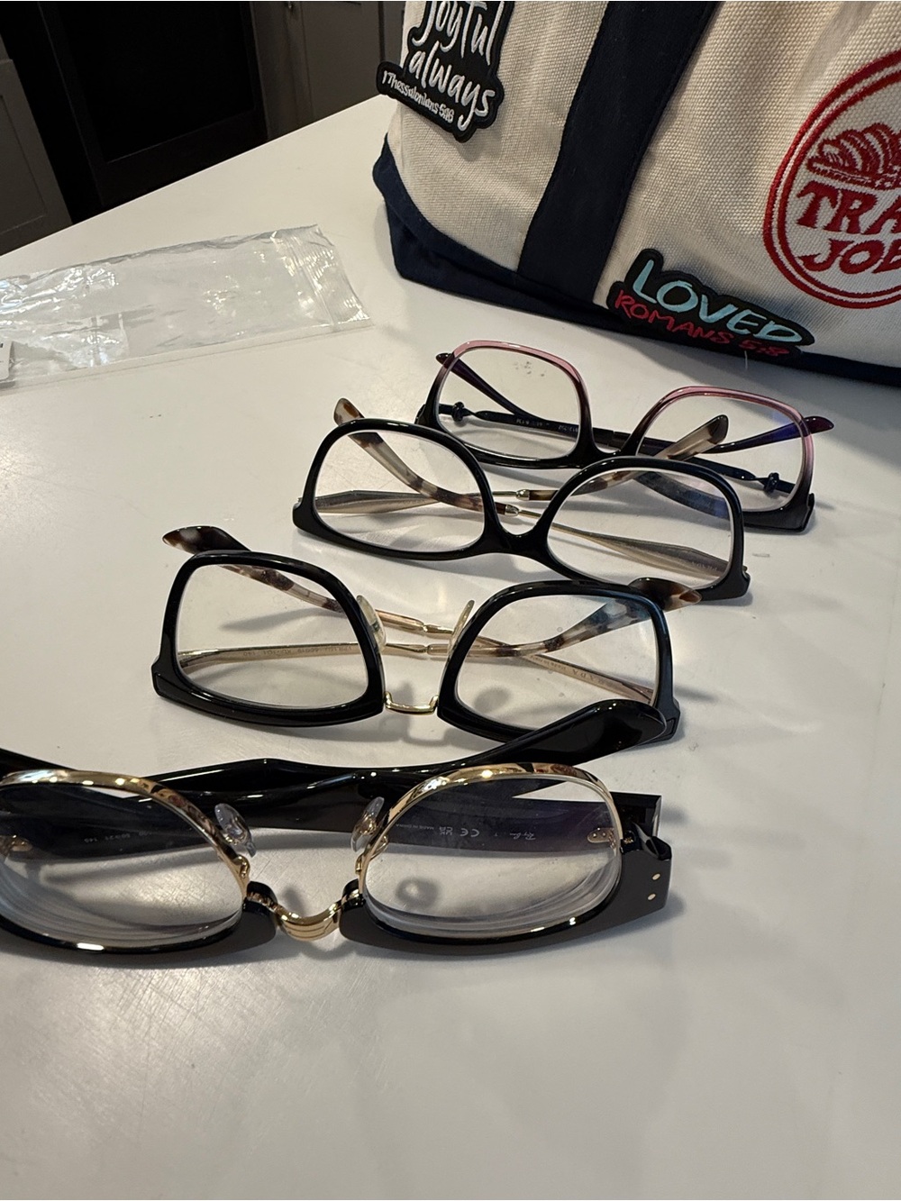 Prescriptions glasses - Picture 7 of 8